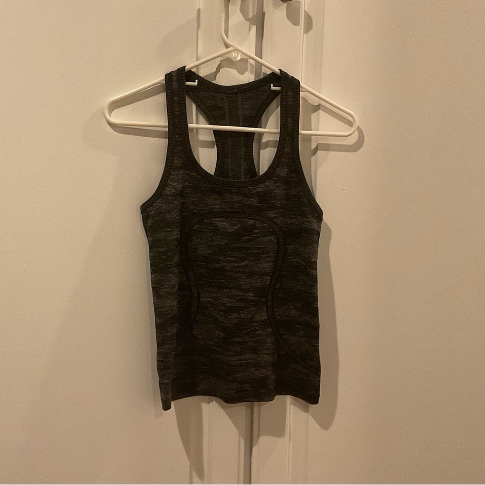 Lululemon Swifty Tank, sz 4